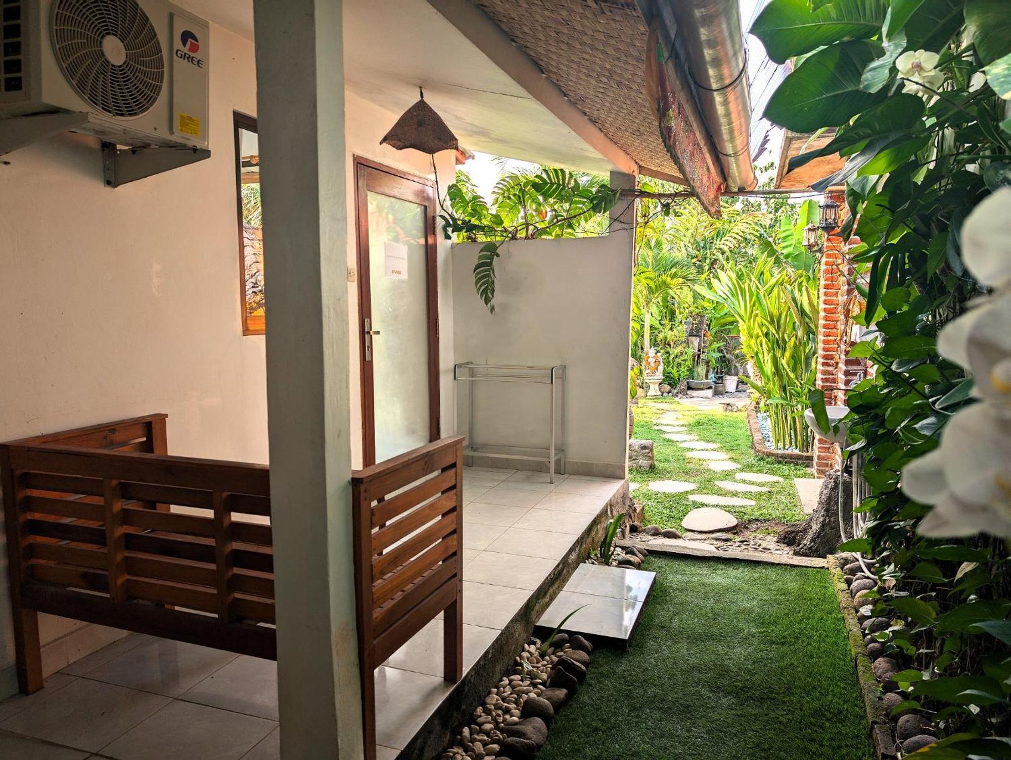Ayumar Homestay Medewi Pulukan Zimmer foto
